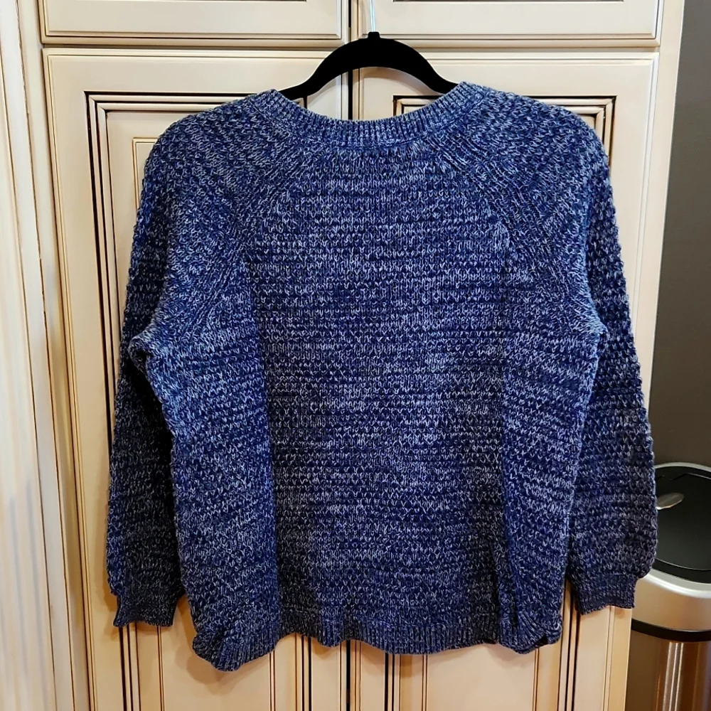 Sweater - Picture 4 of 5